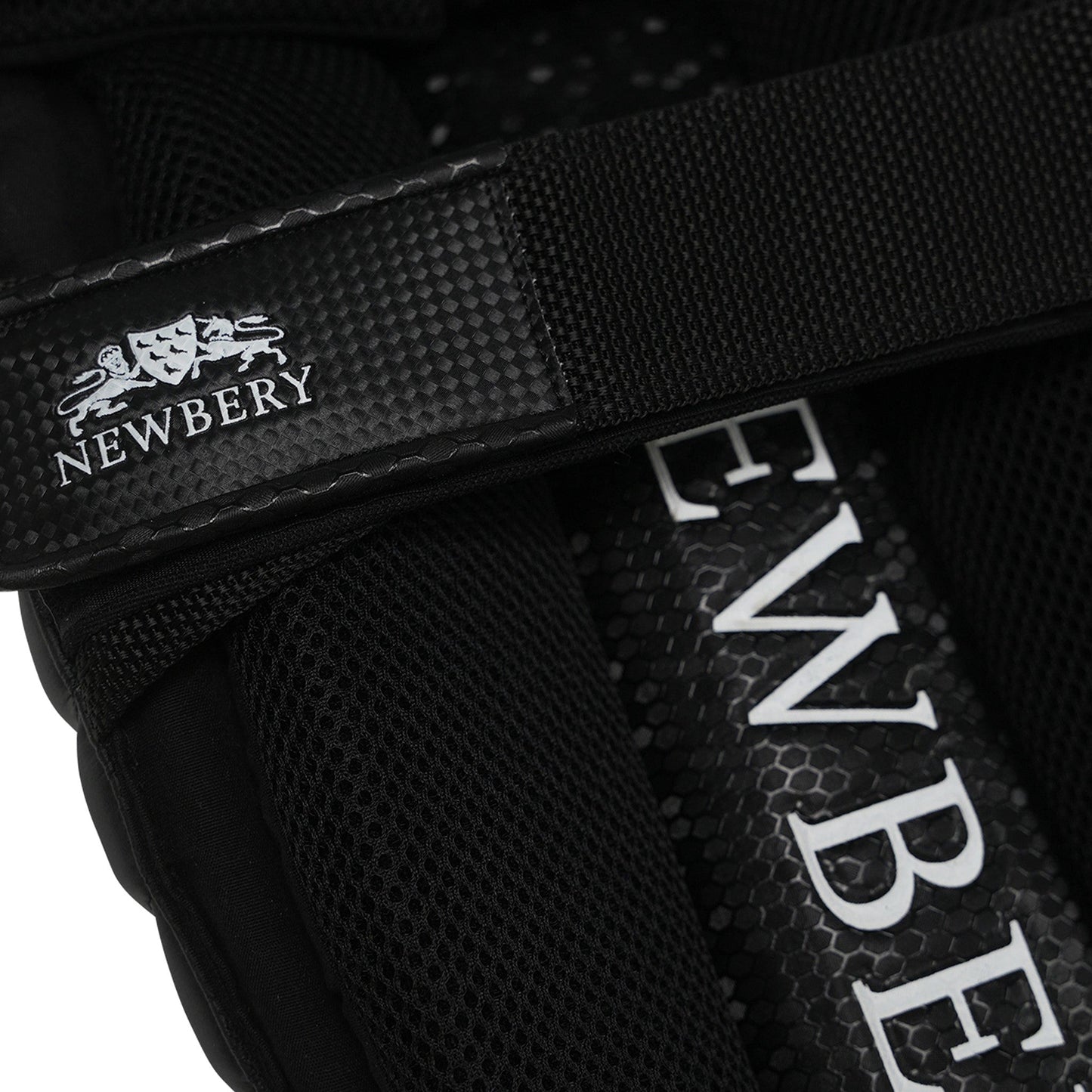 Player Cricket Batting Pads - Black Color for Ultimate Protection and Comfort - roesports