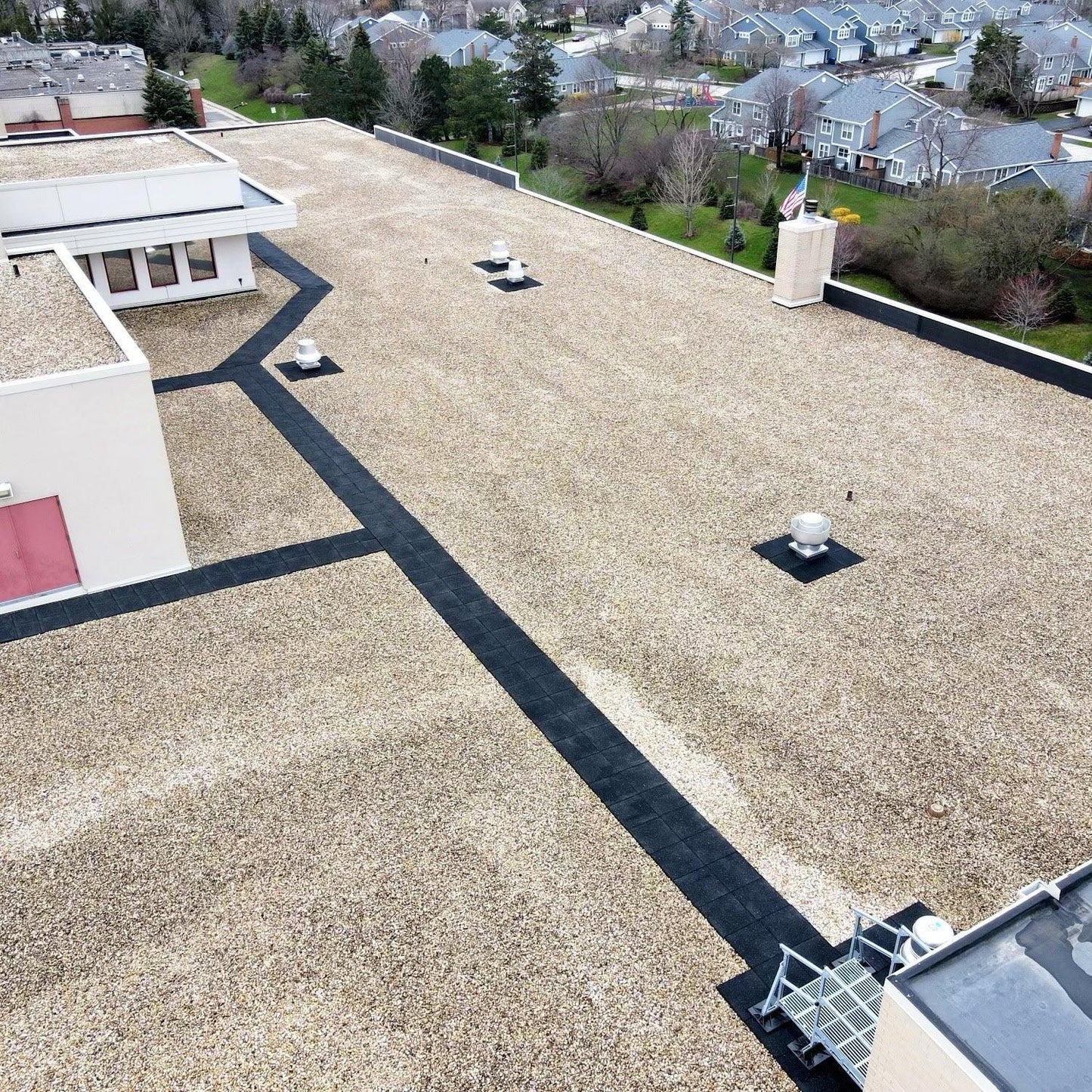 Rubber Rooftop Floor Tiles for Durable Outdoor Spaces – Extra Thick Design - roesports