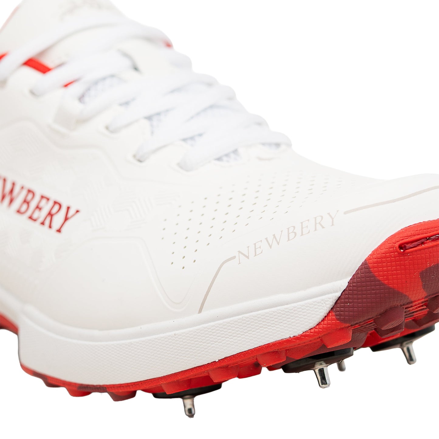 Newbery 360 Cricket Shoe - White & Red Spikes for Enhanced Performance - roesports
