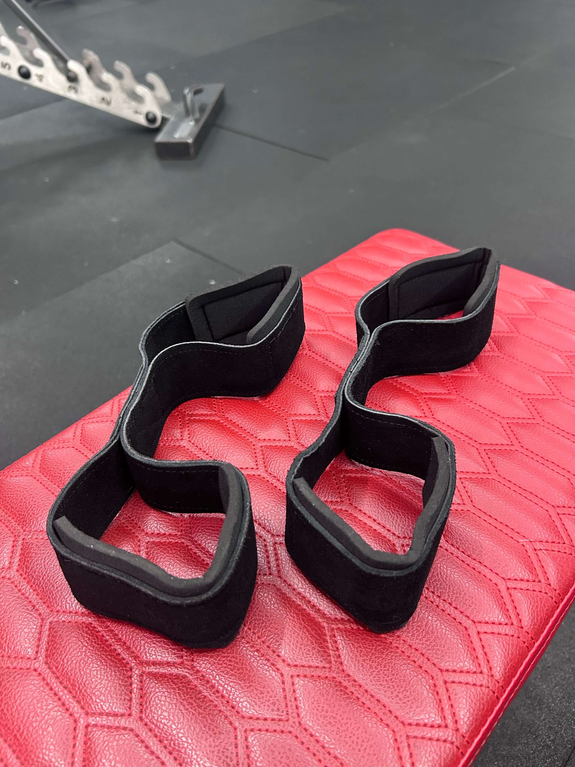 GymPin Leather Figure 8 Straps roesports