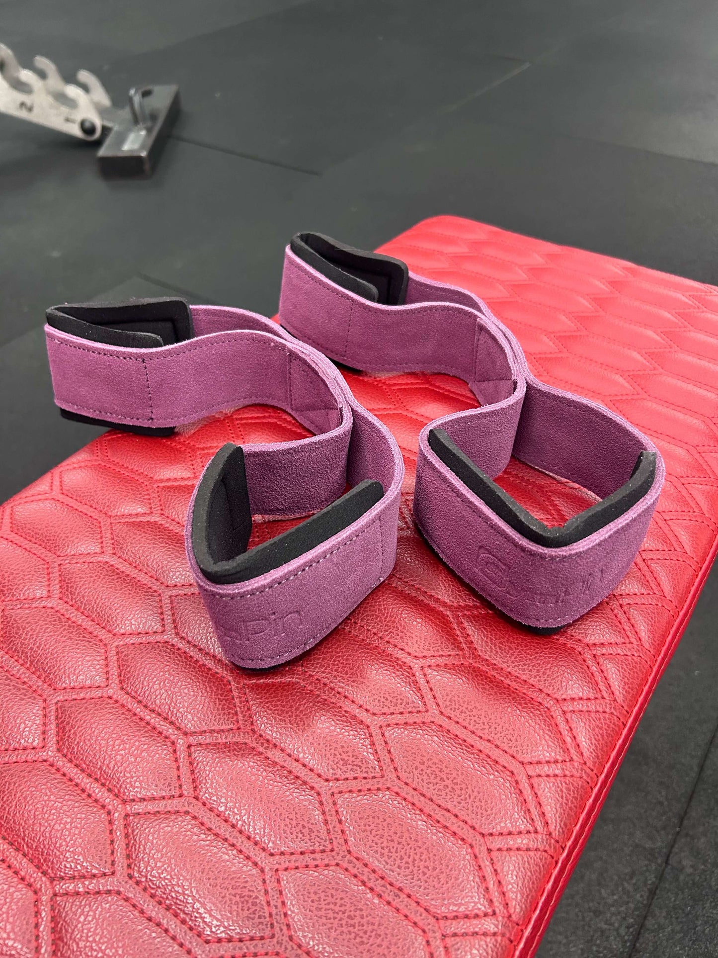 GymPin Leather Figure 8 Straps roesports