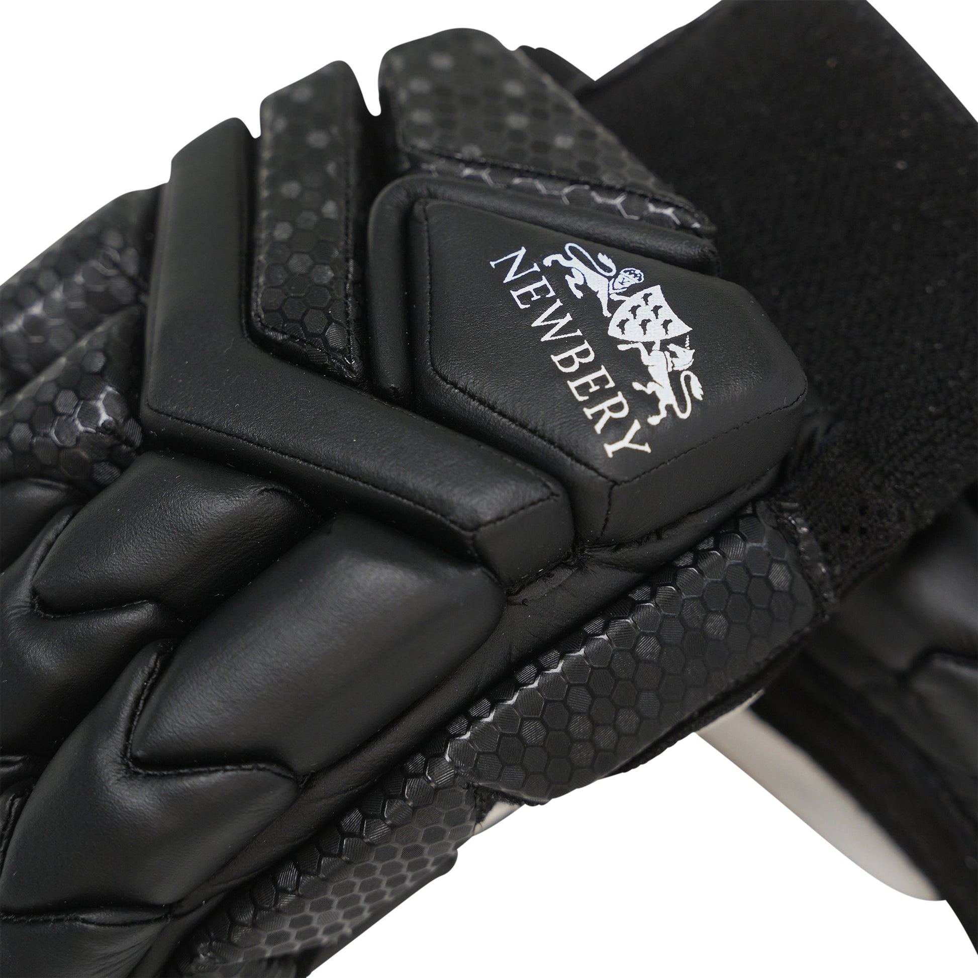 Player Cricket Batting Gloves Black - Premium Comfort and Protection - roesports