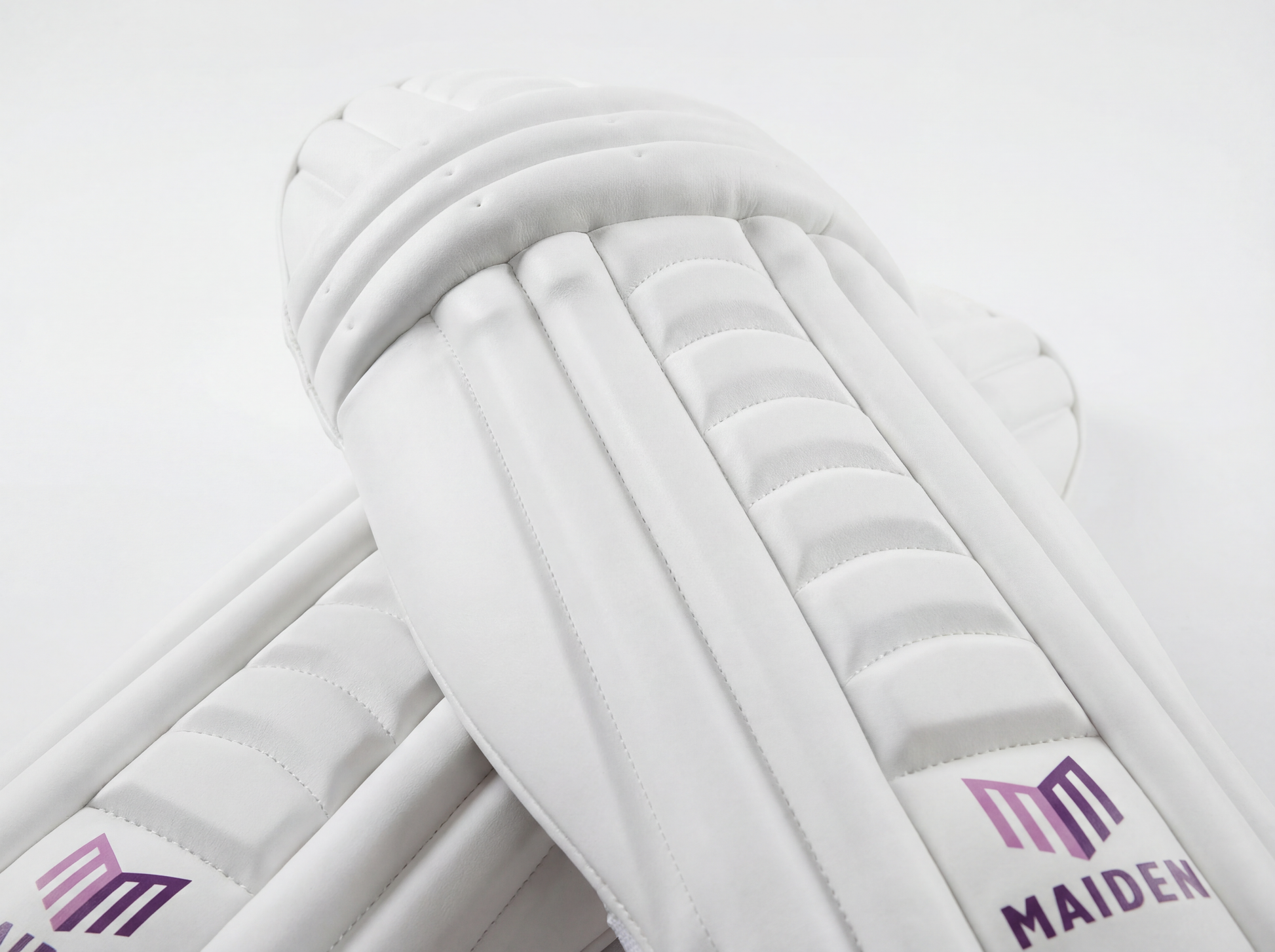 WOMEN CRICKET BATTING PADS - WHITE - Roesports