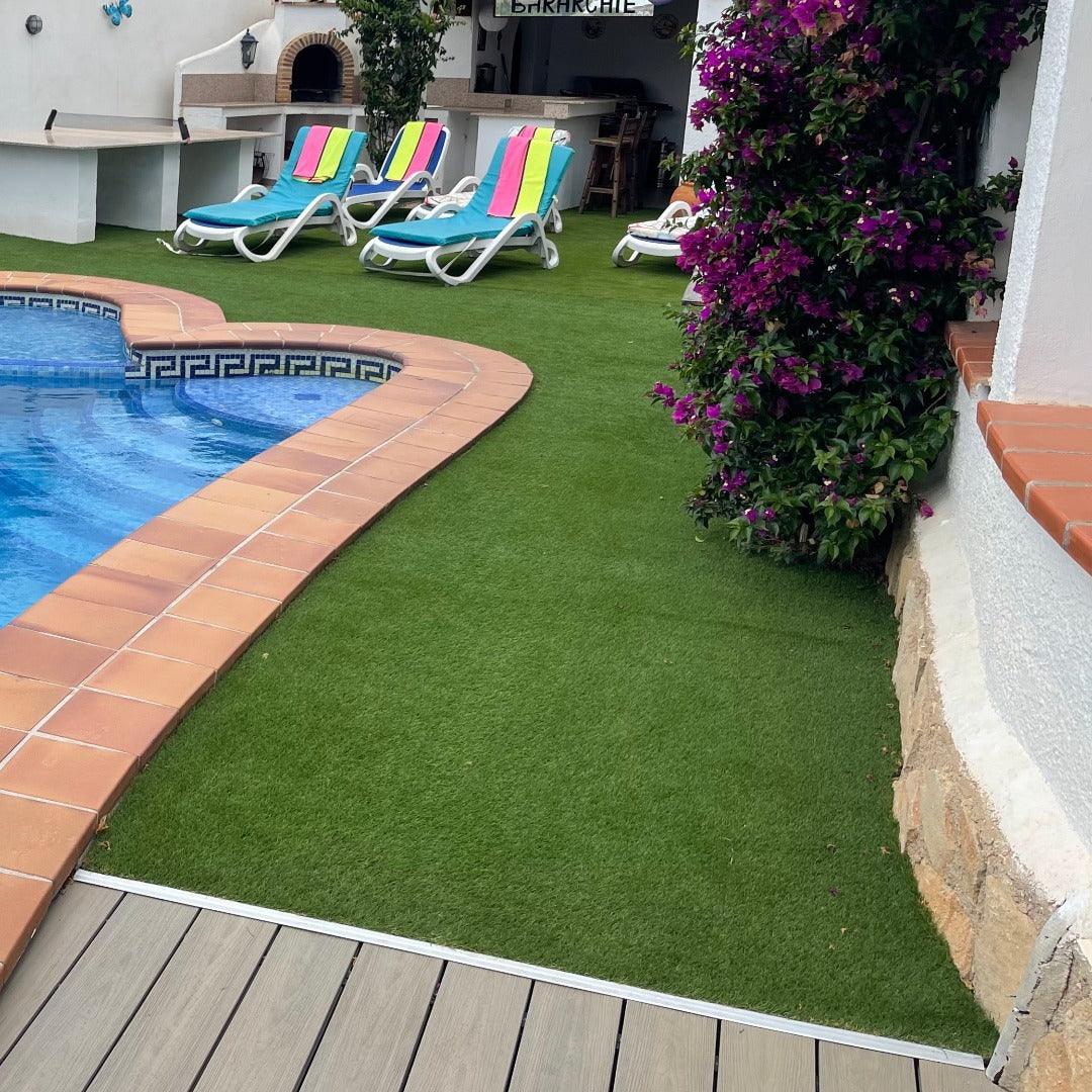 Swimming Pool Synthetic Grass for Safe and Stylish Surrounds - roesports