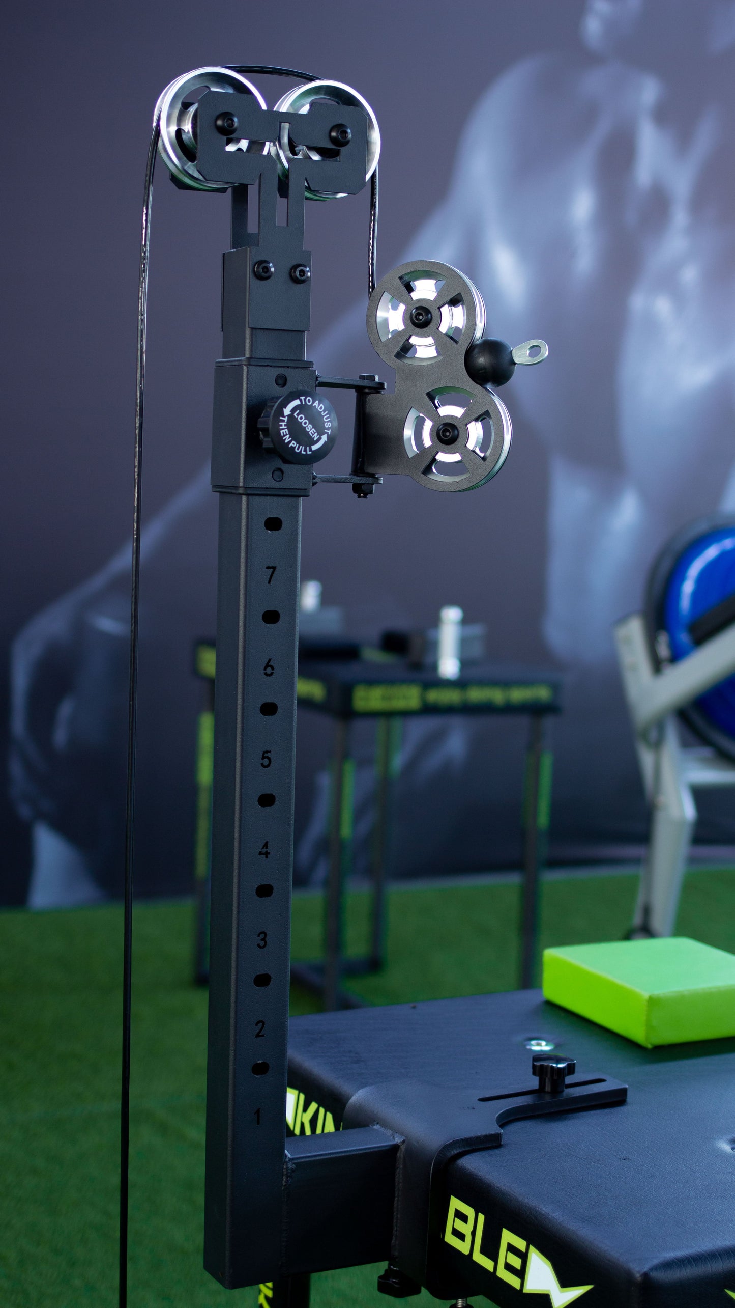 Fully Adjustable Upright Arm Wrestling Table Pulley - Roesports