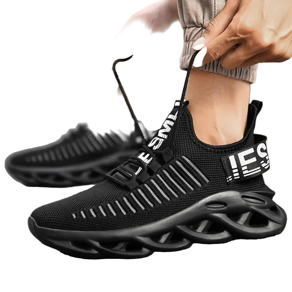 Breathable Mesh Sport Shoes roesports