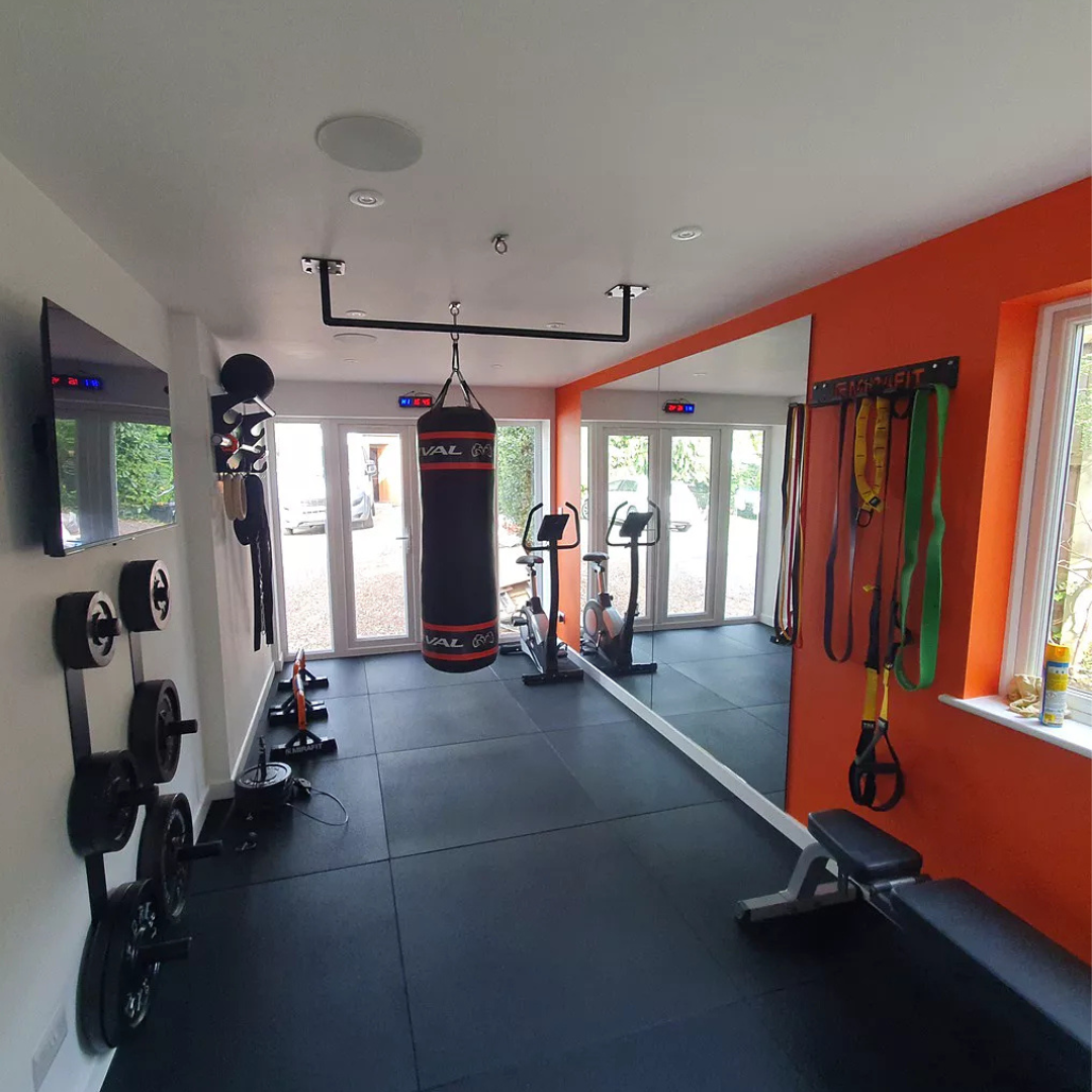 20mm Heavy-Duty Rubber Gym Flooring with Smooth Top – UK’s Best Rated - roesports