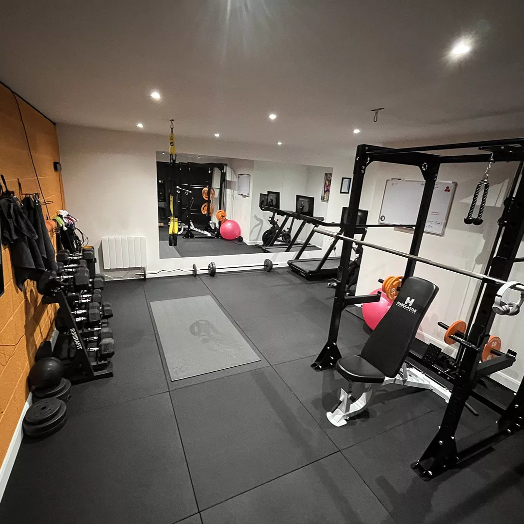 20mm Heavy-Duty Rubber Gym Flooring with Smooth Top – UK’s Best Rated - roesports