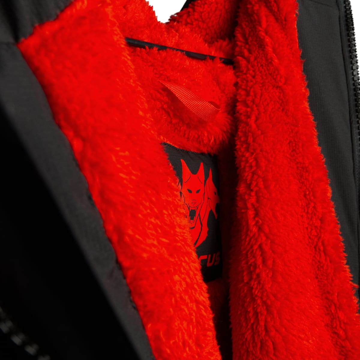 Strongman Changing Robe for Ultimate Comfort and Performance - roesports