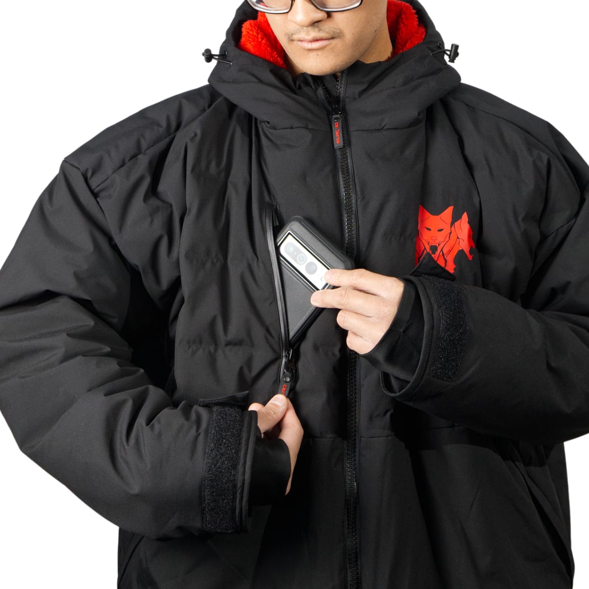 Strongman Changing Robe for Ultimate Comfort and Performance - roesports