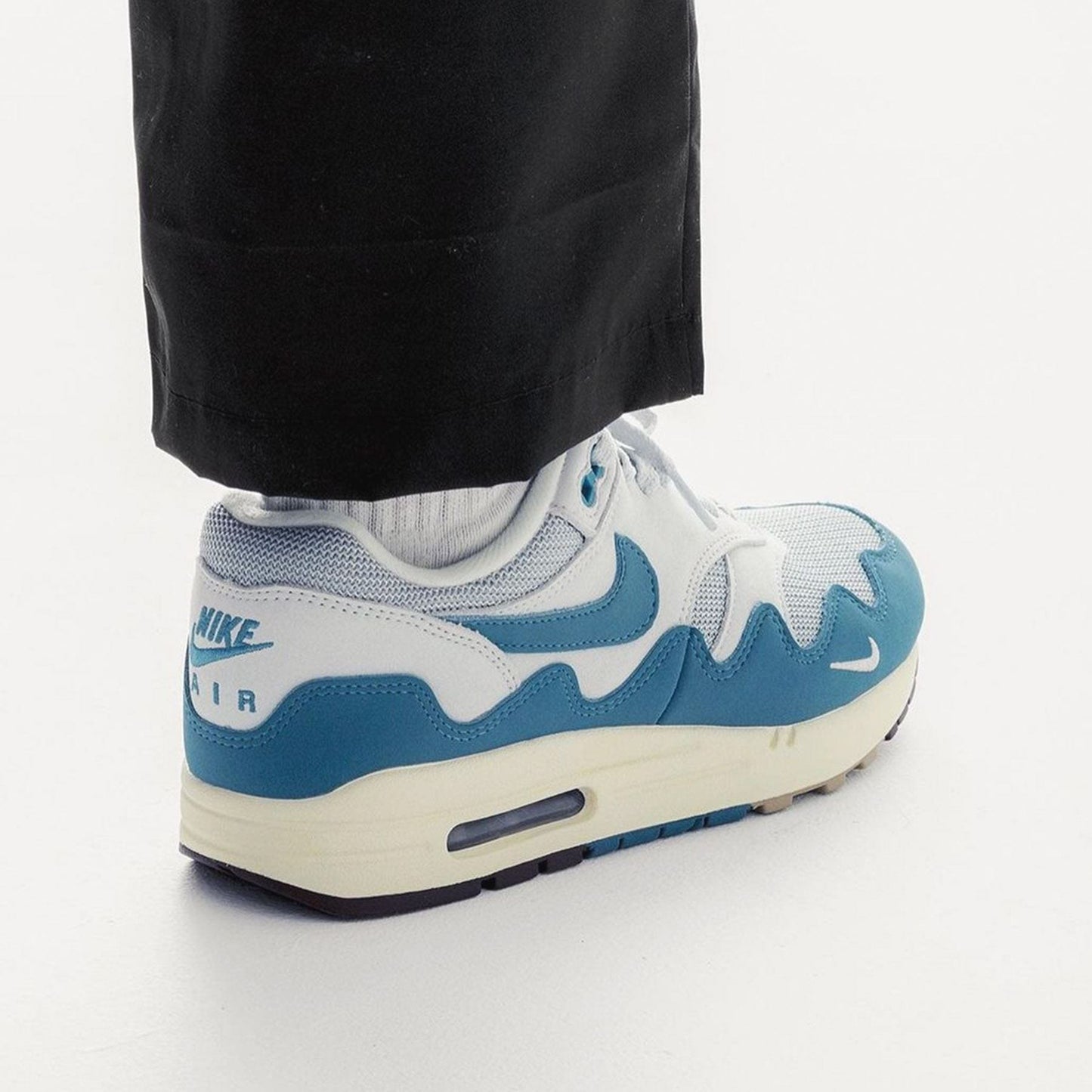 Patta x Nike Air Max 1 'Noise Aqua'