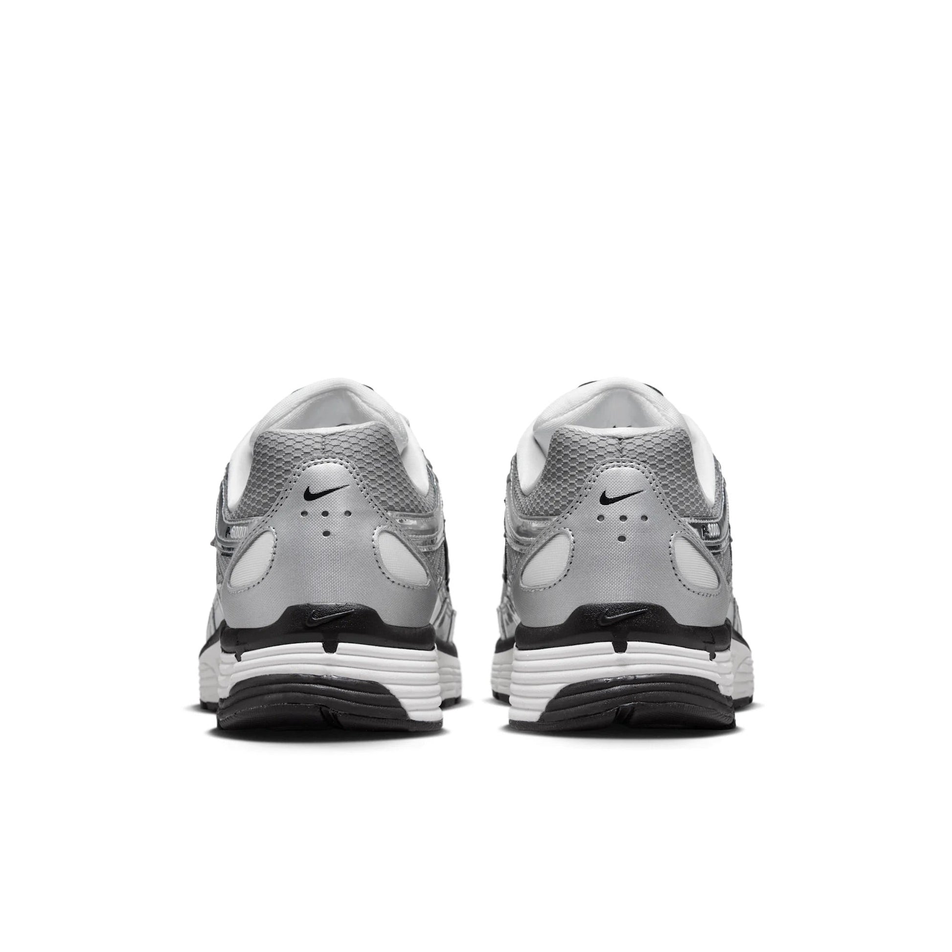 Nike P-6000 Metallic Silver roesports